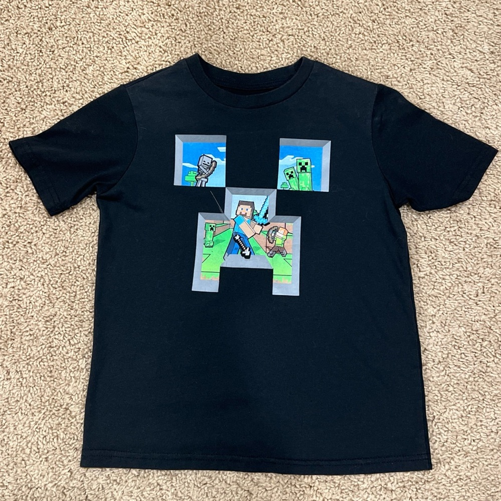 Minecraft Boys Black Character Graphic T-shirt Size M (8)